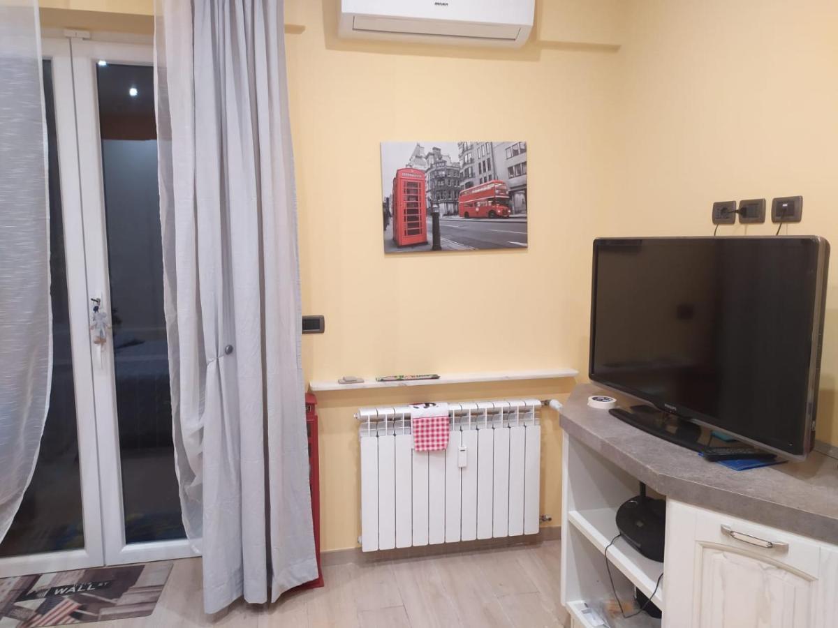 Oparavisegenova Buitenkant foto